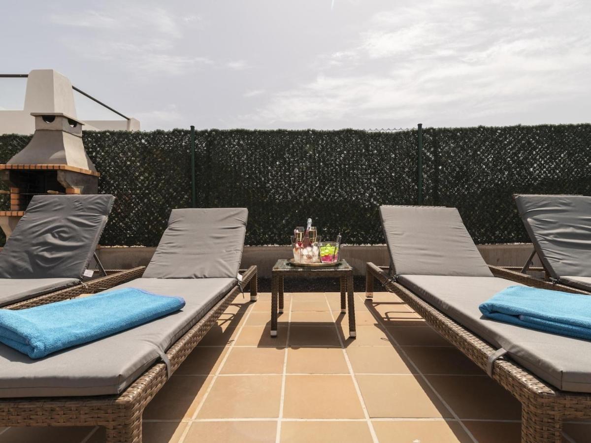 Lightbooking Pueblo Majorero Piscina Climatizada Jove 10 カレタ・デ・フステ エクステリア 写真